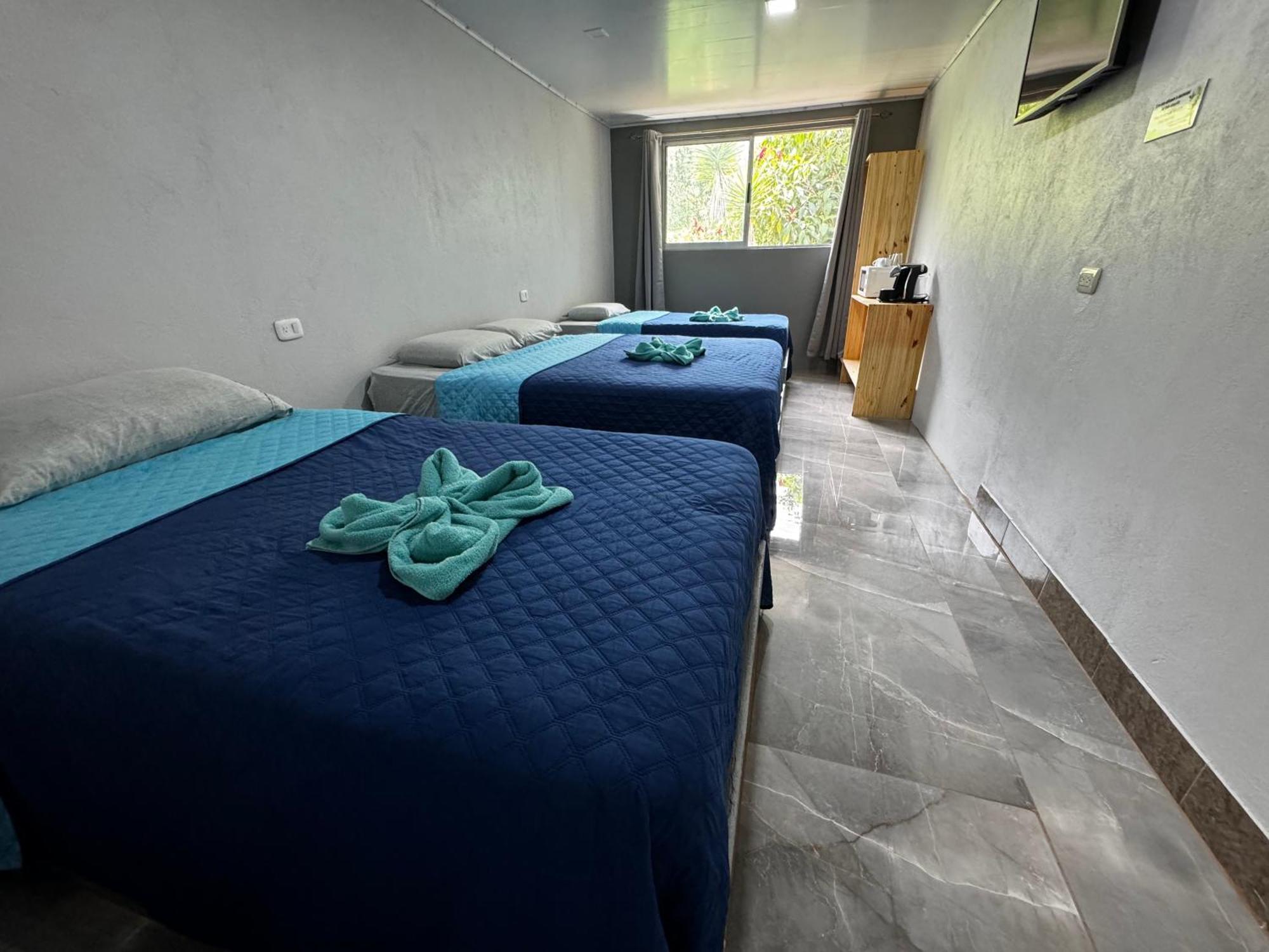 Hotel Uran Rivas Exterior photo