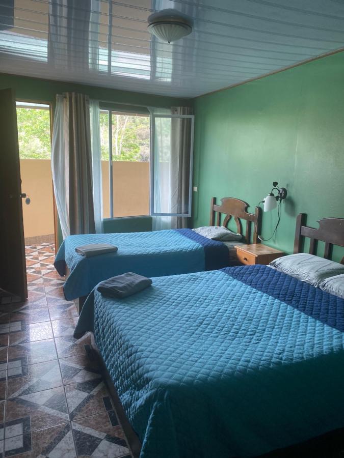 Hotel Uran Rivas Exterior photo